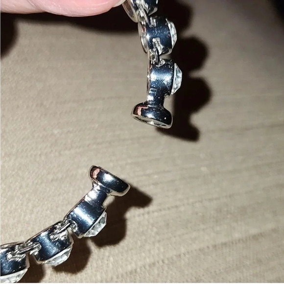 VINTAGE MULTI LAYER BEZEL SET SILVERTONE RHINESTONE BIB NECKLACE/BANGLE SET - Picture 10 of 15